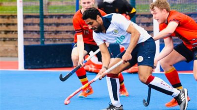 السجن المؤبد للاعب الهوكي المصري محمد سمك لقتله زوجته البريطانية طعنًا 