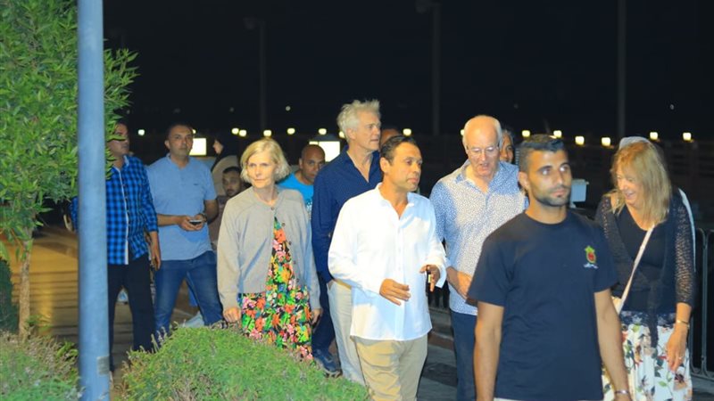 من زيارة الوفود الأجنبية