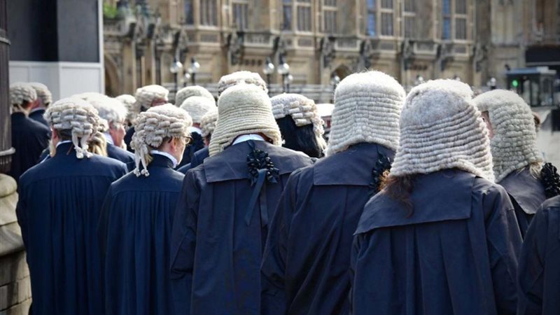 الشعر المستعار التقليدي