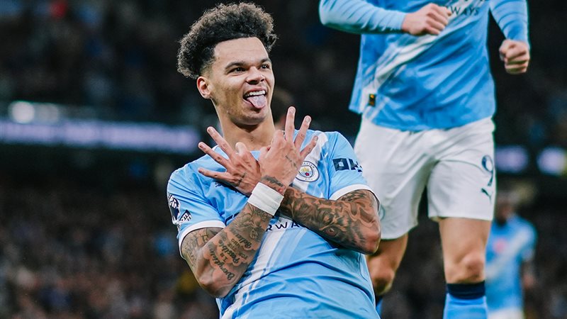 أوريلي يحتفل بهدفه