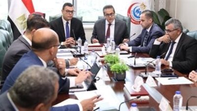 نائب رئيس الوزراء وزير الصحة يستقبل وزير الإسكان لمناقشة مشروعات صحية مشتركة