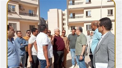87 عمارة.. الإسكان تسرع وتيرة العمل بمشروعاتها السكنية في البحر الأحمر