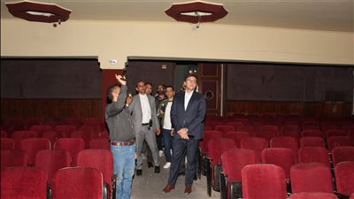 وزير الثقافة يتفقد “سينما ديانا” بوسط البلد ويوجه بسرعة تطويرها 