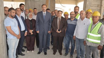 محافظ سوهاج يتفقد أعمال إنشاء المجمع الخدمي لصانعي الأثاث بطهطا