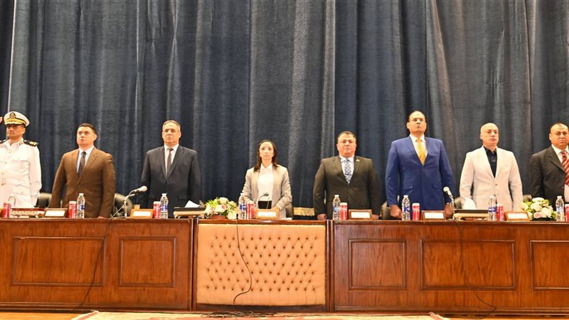 محافظ البحيرة ومدير