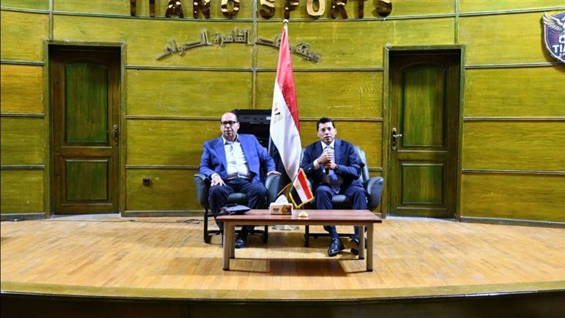 وزير الشباب والرياضة