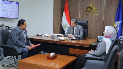 محافظ دمياط يؤكد لرؤساء الوحدات الجدد أهمية رفع نسب الإنجاز بالخدمات