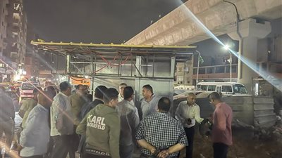 محافظ الجيزة يجوب شوارع الوراق وإمبابة ليلاً لمعاينة حالة النظافة | صور