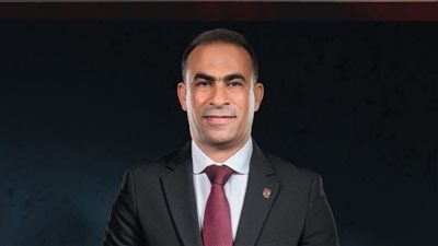 سيد عبد الحفيظ قائما بأعمال المشرف العام على ملف كرة القدم بالأهلي