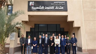 أكاديمية الفنون تبحث سبل التعاون مع جامعة 