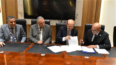 جامعة السادات توقع بروتوكول تنفيذ مشروع بحثي مبتكر في مجال العلاج المناعى