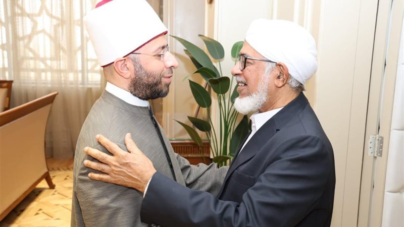 وزير الأوقاف و نائب