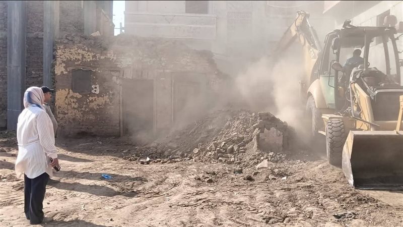 جانب من الإزالة 