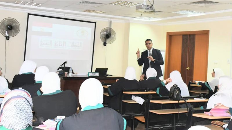 د. أسامة رسلان بدورة