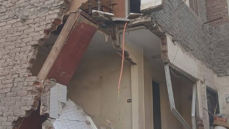 صورة من العقار المنهار