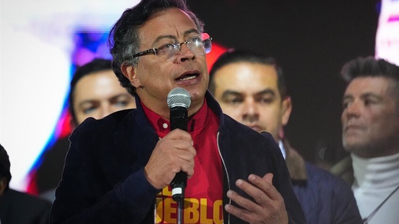 رئيس كولومبيا جوستافو