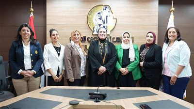 لجنة المشروعات الصغيرة وريادة الأعمال بالقومي للمرأة تعقد اجتماعها الدوري