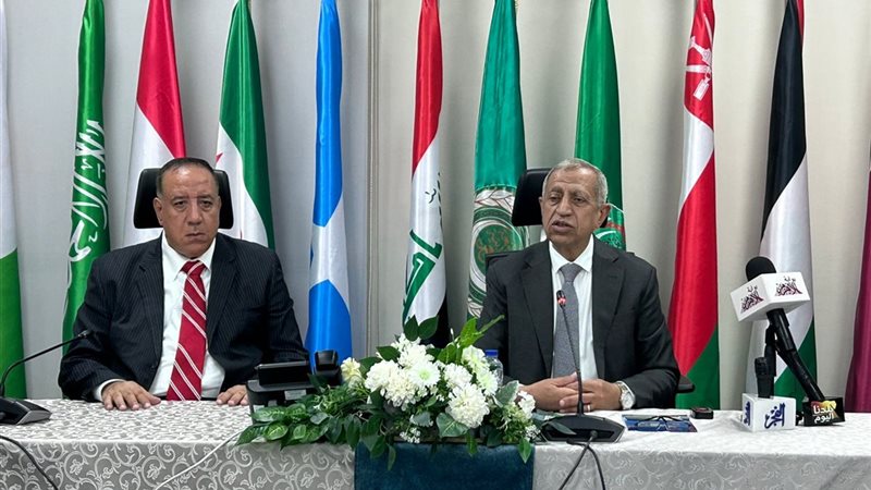 رئيس الأكاديمية و