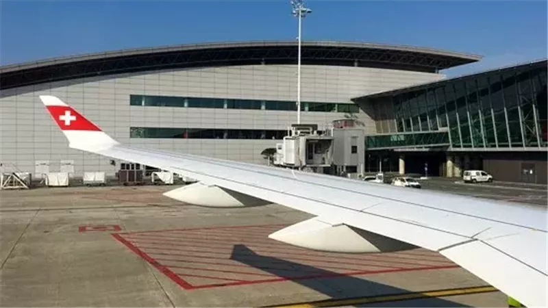 مطار بروكسل