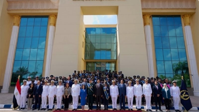 خريجوا الدورة 