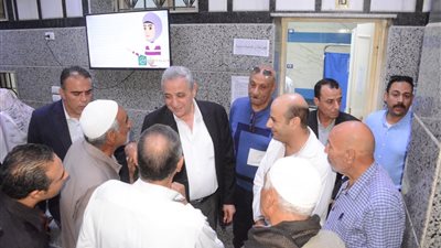 محافظ الغربية يتفقد عيادة أحمد عرابي بكفر الزيات ويوجه بتحسين الخدمات الطبية