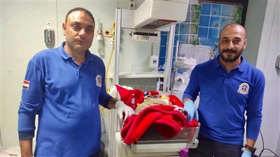 ولادة طارئة وحبل سري يهدد حياة طفل داخل سيارة إسعاف بالشرقية