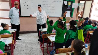 مديرة تعليم السويس تجري جولة مفاجئة بالمدارس وتؤكد على البرامج العلاجية
