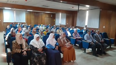 ندوات وورش عمل بكليات طب الأسنان والبيطري والزراعة ببني سويف