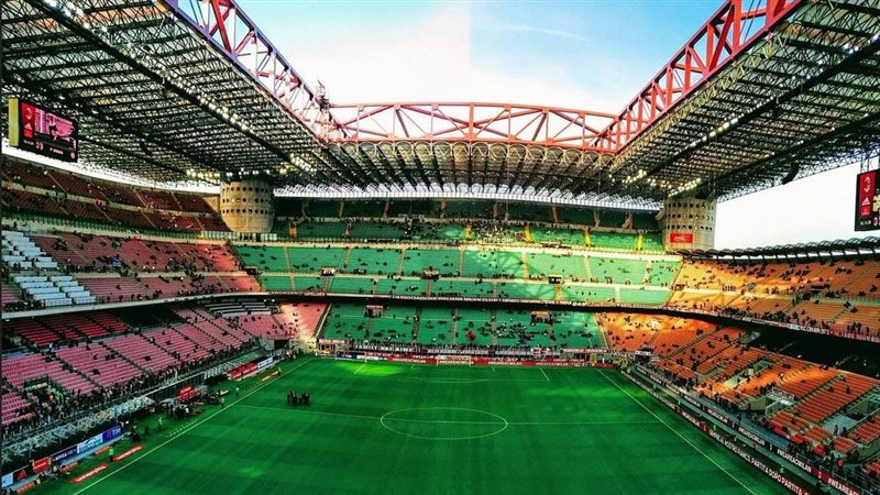 ملعب سان سيرو التاريخي