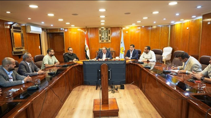 محافظ أسيوط 