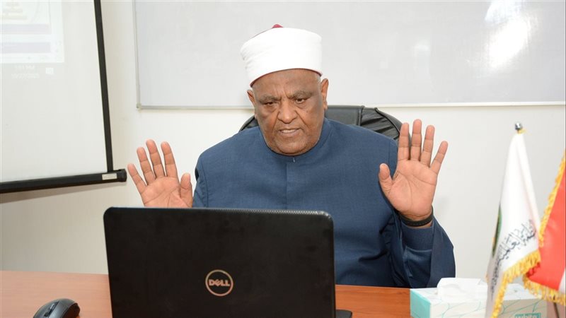  الدكتور عباس شومان