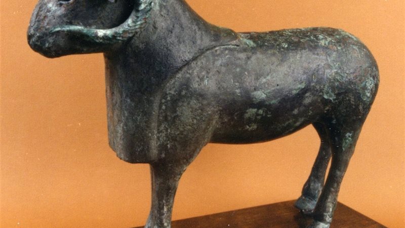 قطعة أثرية مستردة