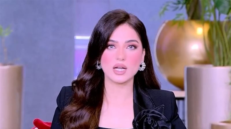 الإعلامية ياسمين