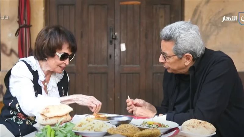 الفنانة سميرة أحمد