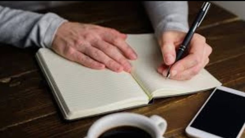 الكتابة باليد تنشط