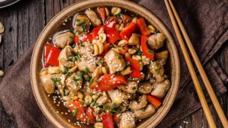 دجاج صيني بالكاجو