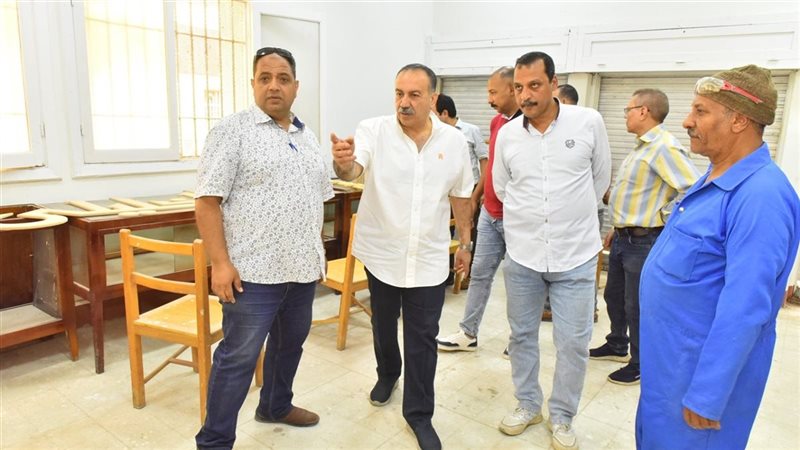 محافظ أسيوط 