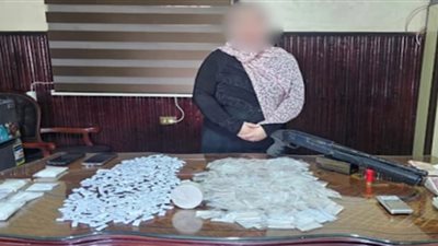 الأمن يضبط سيدة تروج المخدرات في سمنود بعد انتشار فيديو صادم على مواقع التواصل