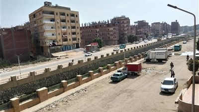 أهالي الجناين بالسويس يطالبون برصف وتمهيد طريق الأنصاري ـ قرية عامر