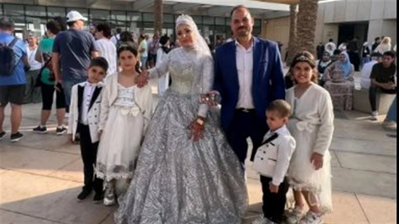 زوجان يحتفلان بعيد