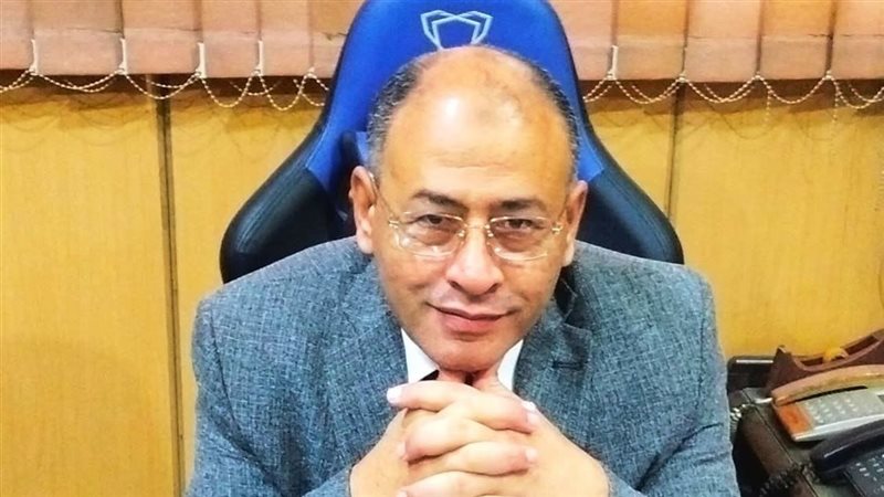 الدكتور حسنى عطية