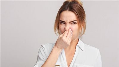 كيف تتخلص من رائحة الأنف الكريهة بالأعشاب؟ خطوات سهلة