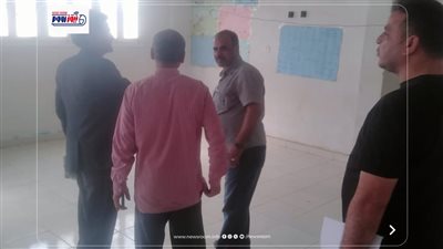 رئيس مركز سنورس بالفيوم يتابع أعمال تجهيز مقار اللجان الانتخابية