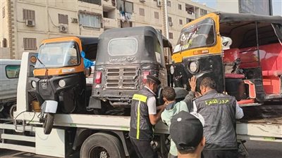 ضبط 11 توك توك خلال سيرهم بالشوارع الرئيسية في المقطم