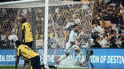 ديربي جدة.. ببصمة رياض محرز الأهلي يفوز على الاتحاد في الدوري السعودي