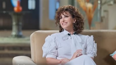 حنان مطاوع: «دخلت تجارة إنجليش حسيت إني بضيع عمري.. ولقيت روحي في الفن»