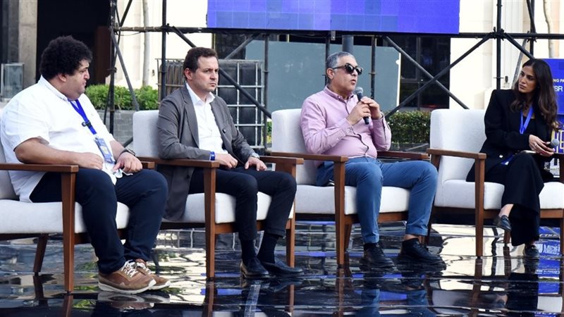 جانب من الحدث