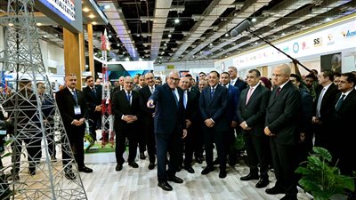 خلال الدورة السادسة لمعرض النقل.. رئيس الوزراء يزور معرض الصناعة MEA Industry