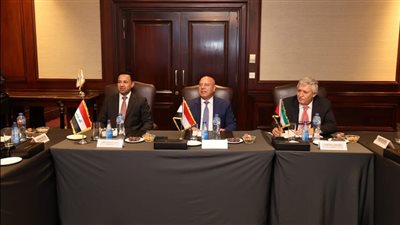 وزير النقل يترأس الجمعية العمومية السادسة والثمانين لشركة الجسر العربي للملاحة
