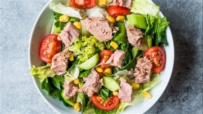 طريقة تحضير سلطة التونة للرجيم.. سهلة وصحية ومفيدة